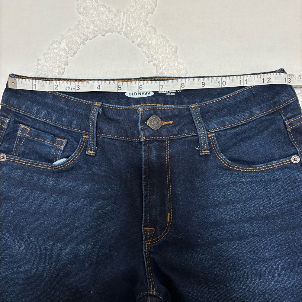 Old Navy Boot-Cut Jeans - Picture 6 of 7